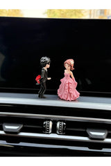 Romantik Çift Torpido Aksesuarı – Pembe Elbiseli Figür Dekoratif Hediyelik - 8 cm
