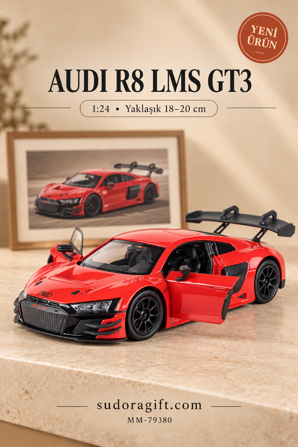 Motormax Audi R8 LMS GT3 1:24 Metal Model Araba – MM-79380 – Kapıları açık