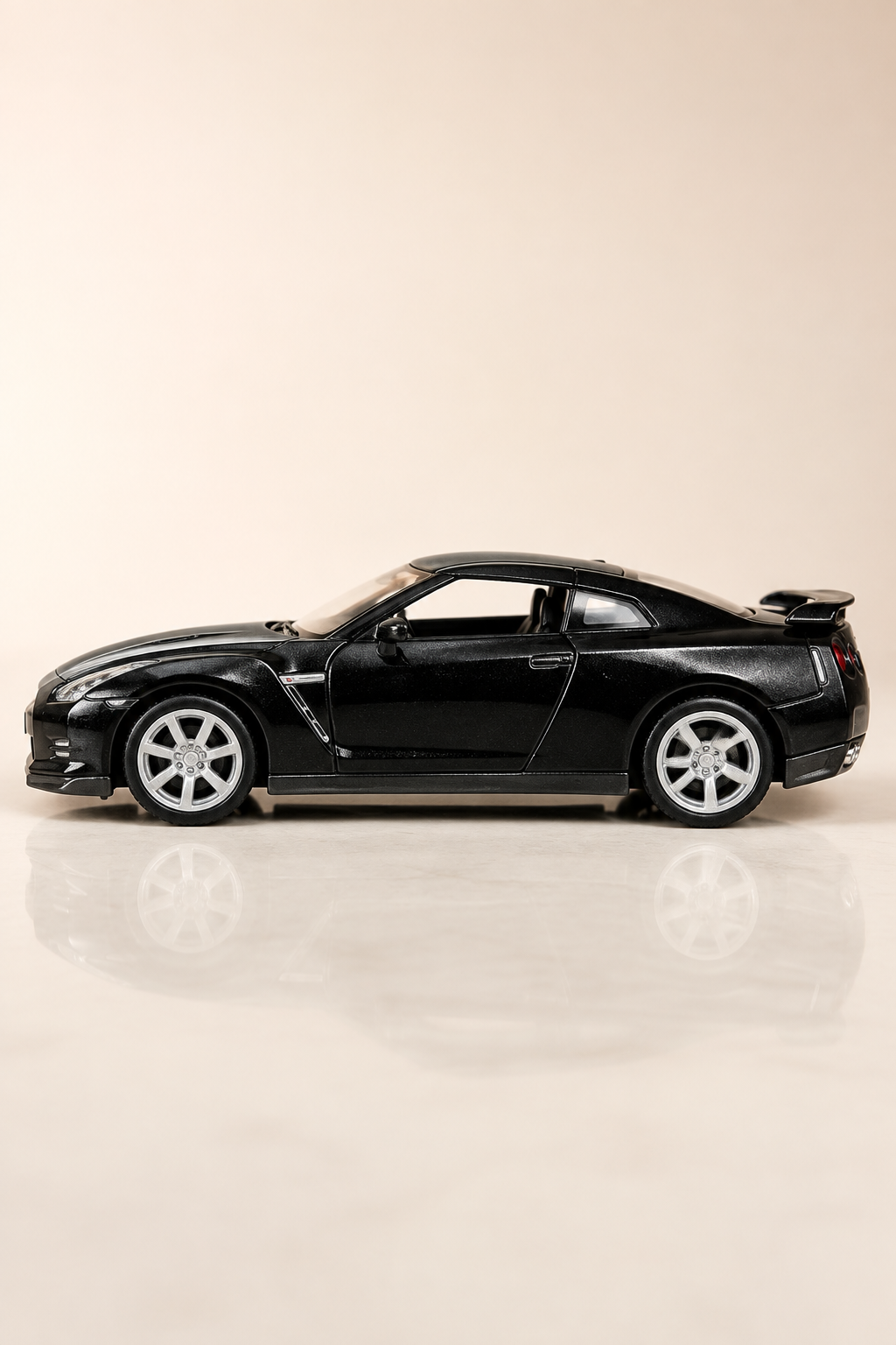 2009 Nissan GT-R R35 Metal Çek Bırak Araç 12 cm - 4 Renk Seçeneği