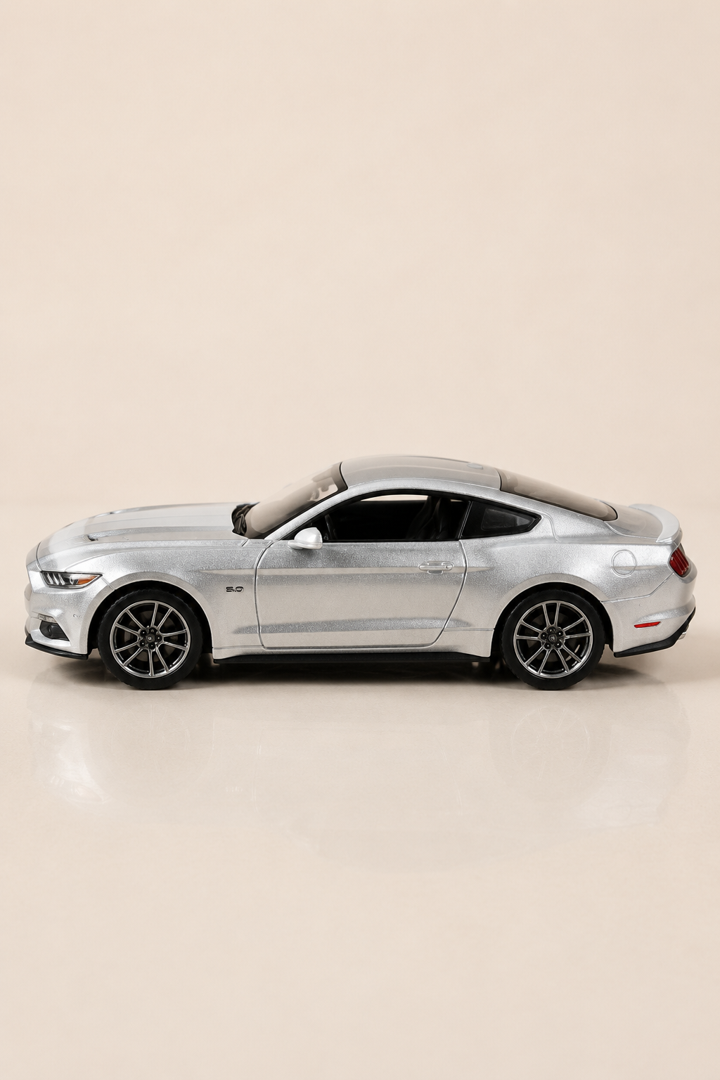 2015 Ford Mustang GT Metal Çek Bırak Araç 12 cm - 4 Renk Seçeneği