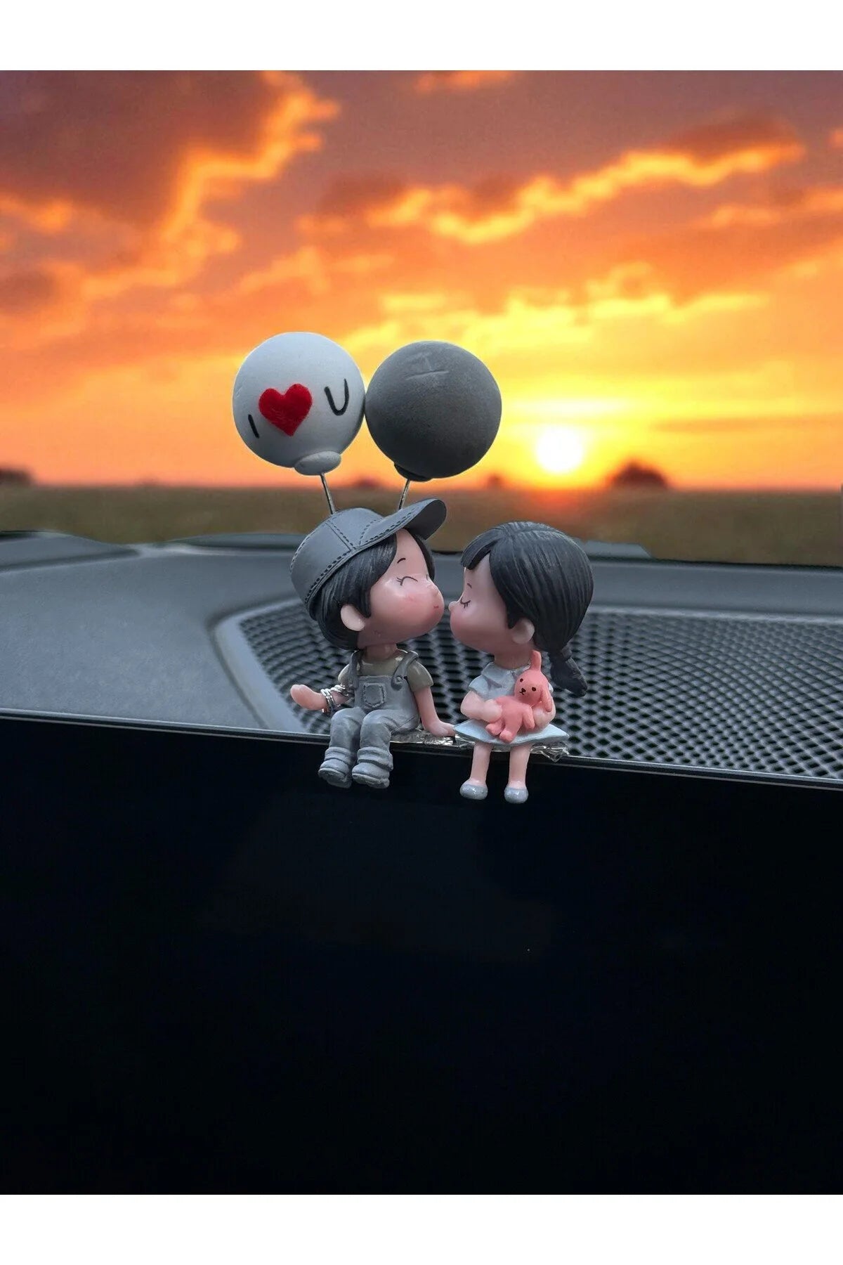 Romantik Balonlu Çift Araba Aksesuarı – I Love You Yazılı Dekoratif Figür