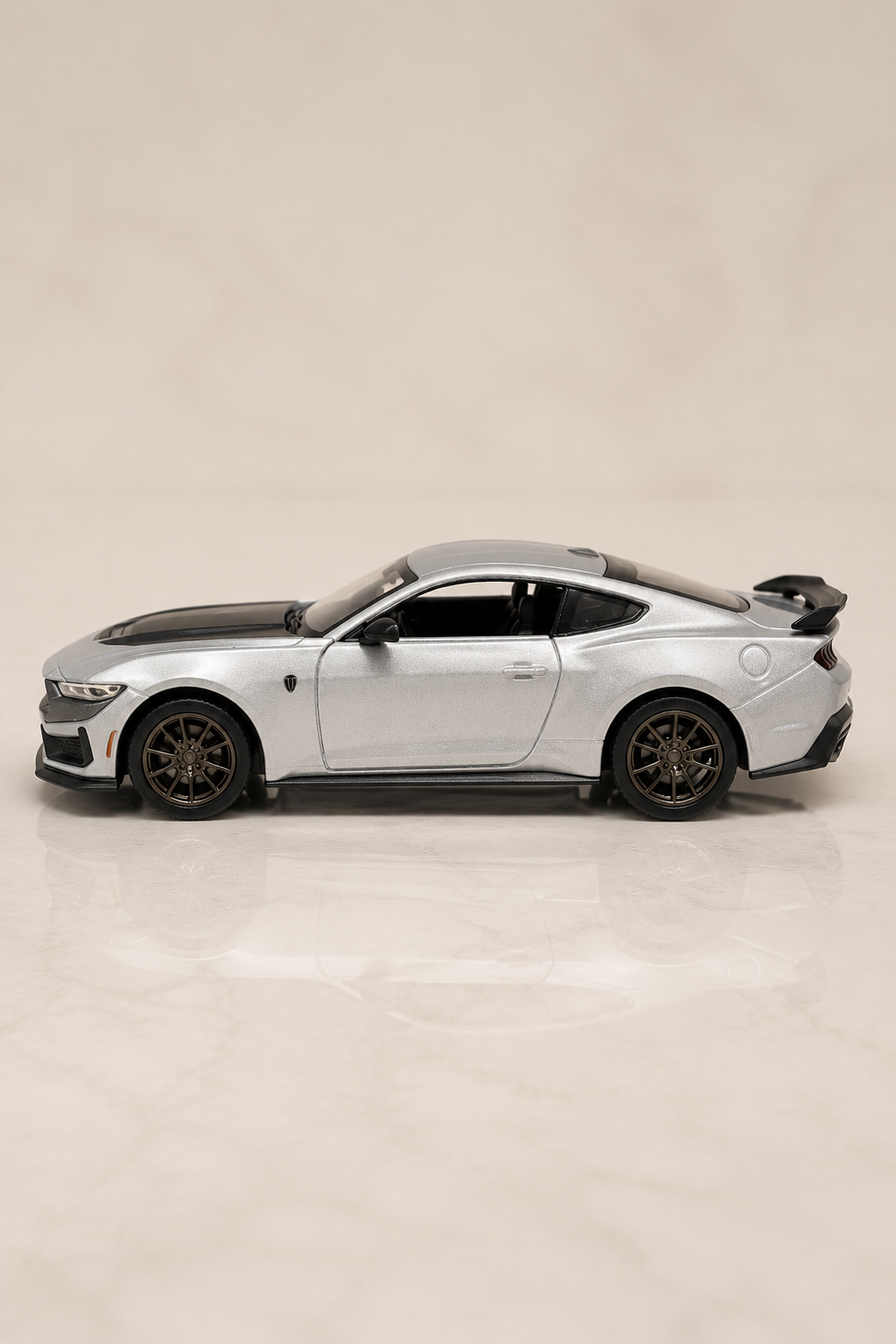2024 Ford Mustang Dark Horse Metal Çek Bırak Araç 12 cm - 4 Renk Seçeneği