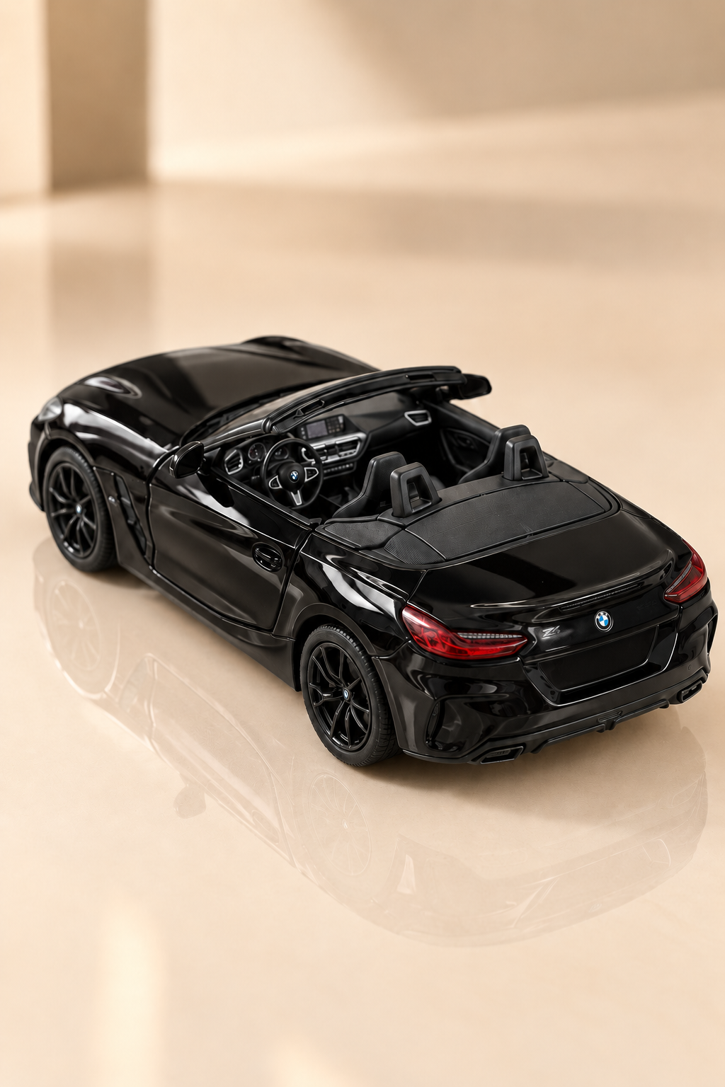 BMW Z4 Cabrio 12 cm Çek Bırak Metal Model Araba - Renk Seçenekli