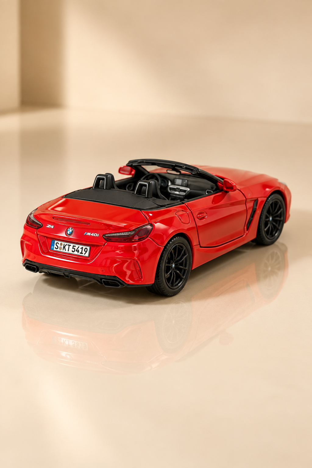 BMW Z4 Cabrio 12 cm Çek Bırak Metal Model Araba - Renk Seçenekli