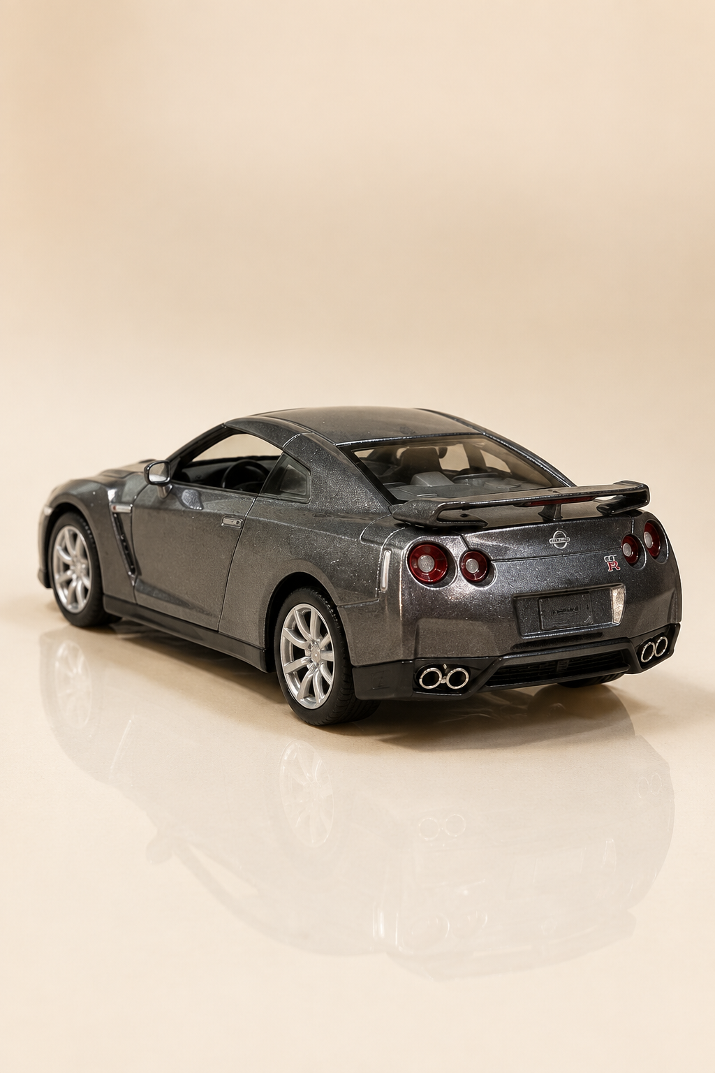 2009 Nissan GT-R R35 Metal Çek Bırak Araç 12 cm - 4 Renk Seçeneği