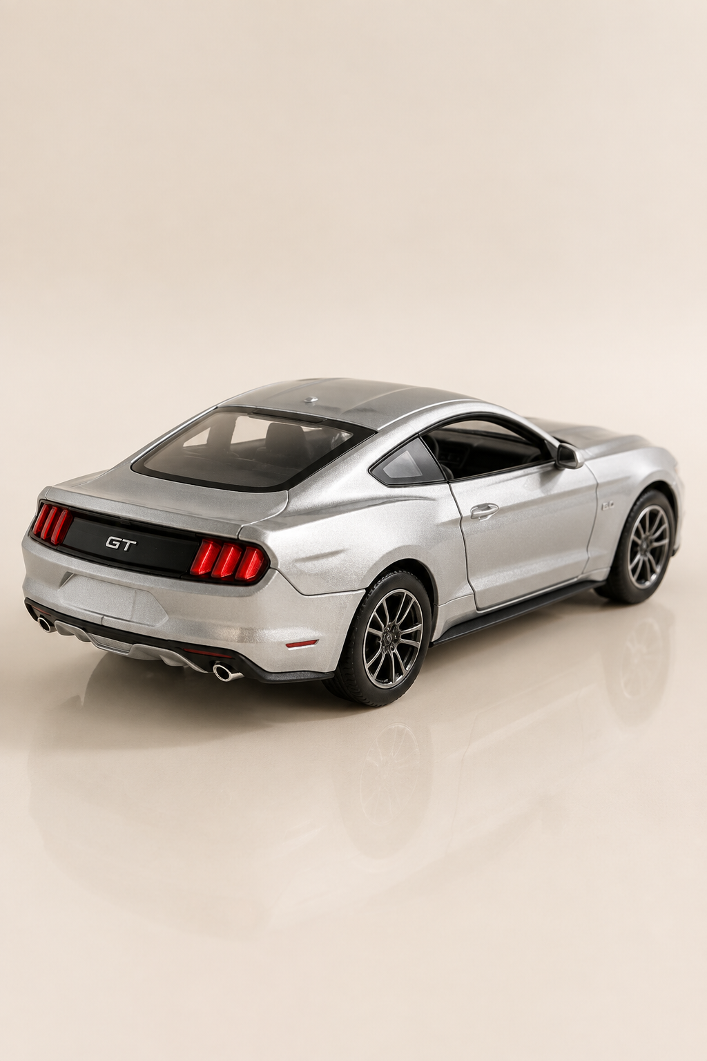 2015 Ford Mustang GT Metal Çek Bırak Araç 12 cm - 4 Renk Seçeneği