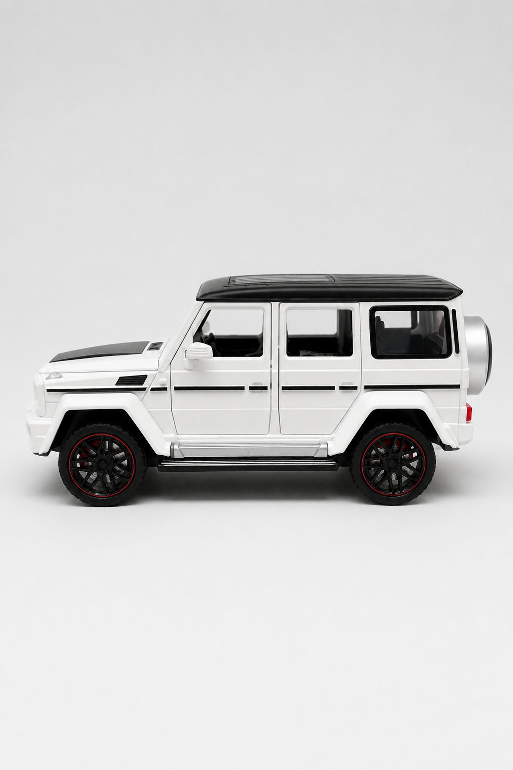 Lüks SUV Serisi - Off Road Model 1:24 Işıklı Çek-Bırak - Beyaz